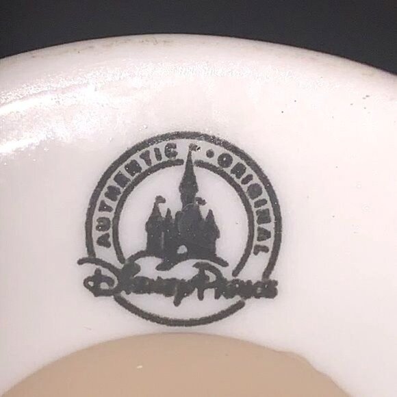 Jessica Rabbit Disney Ceramic Travel Mug With Silicone Lid - Picture 4 of 7